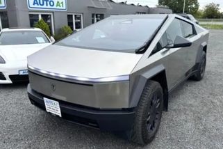 V Česku si už můžete koupit ojetý Cybertruck. Jeho cena vám ale nejspíš vyrazí dech